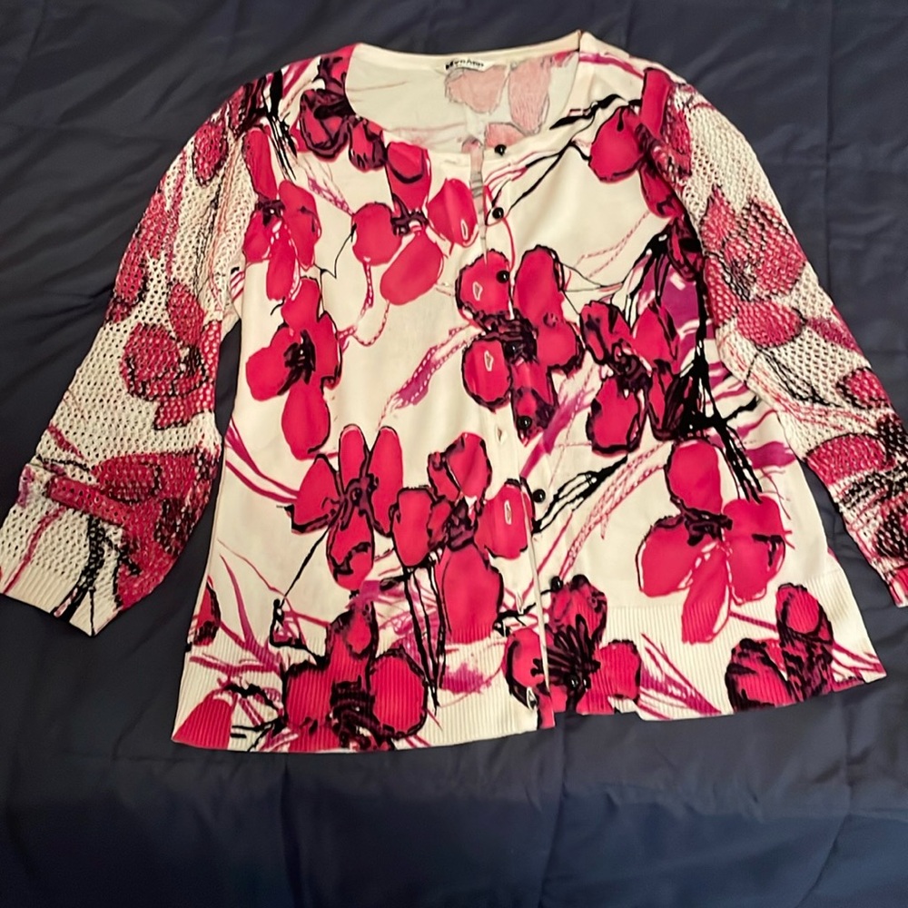 Super cute cardigan